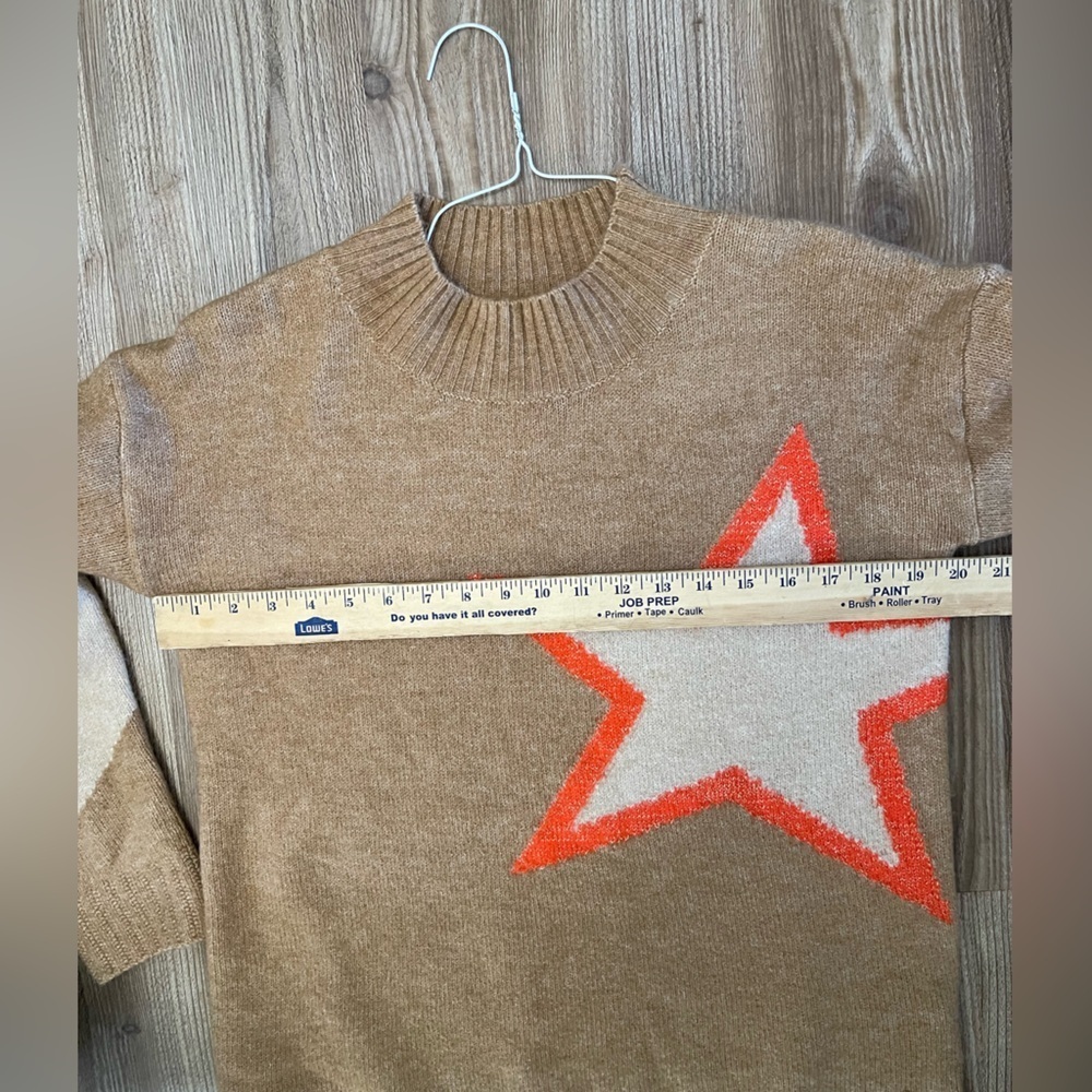 Love Token Star Pullover Beige Sweater Size Medium - Picture 8 of 9